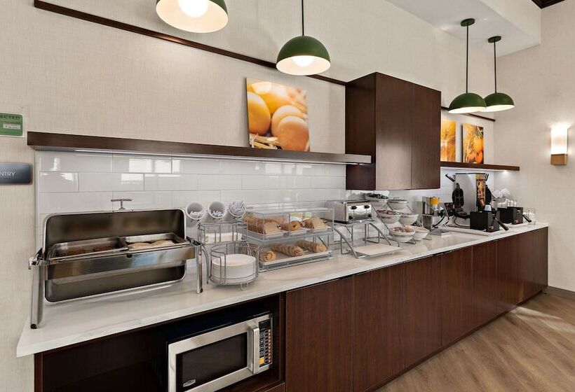 בית מלון כפרי Comfort Suites Columbus East Broad