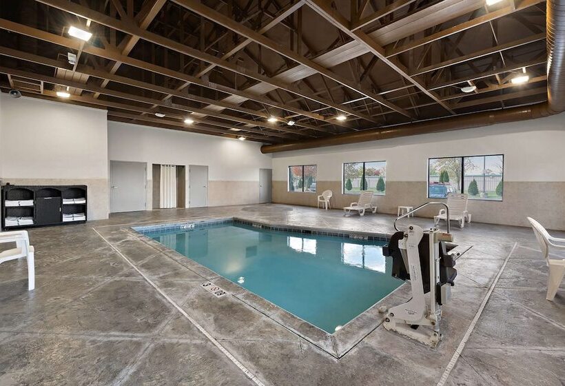 בית מלון כפרי Comfort Suites Columbus East Broad