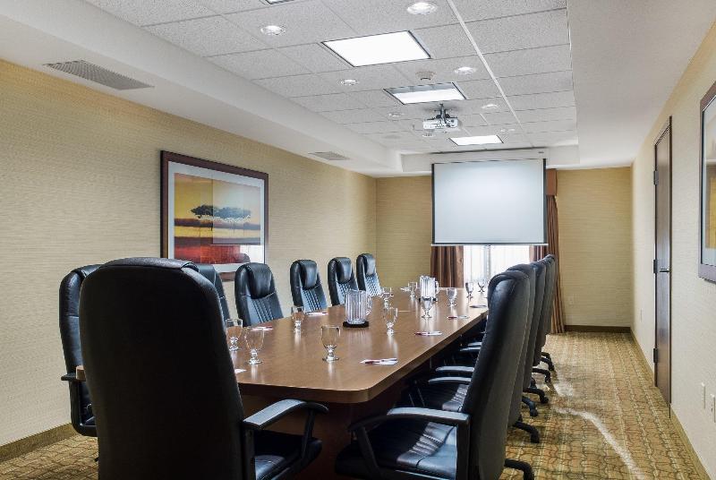 호텔 Comfort Suites Conference Center Rapid City