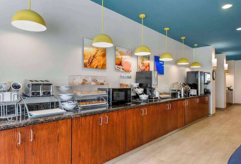 호텔 Comfort Suites Conference Center Rapid City