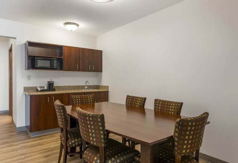 호텔 Comfort Suites Conference Center Rapid City