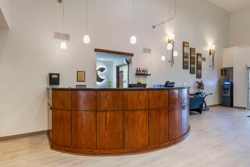 호텔 Comfort Suites Conference Center Rapid City