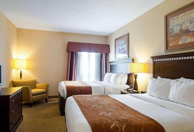 Отель Comfort Suites