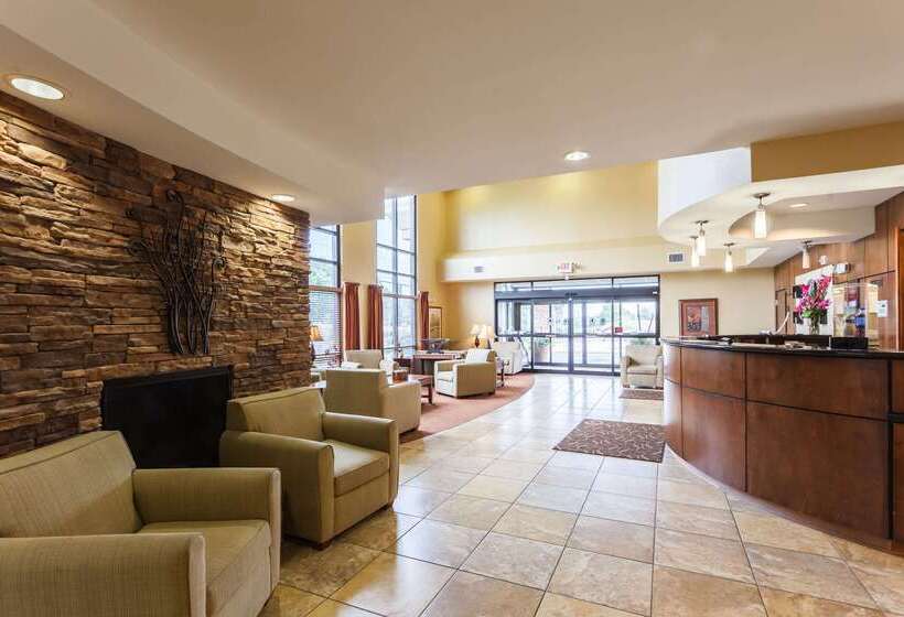 호텔 Comfort Suites East Lincoln Mall Area