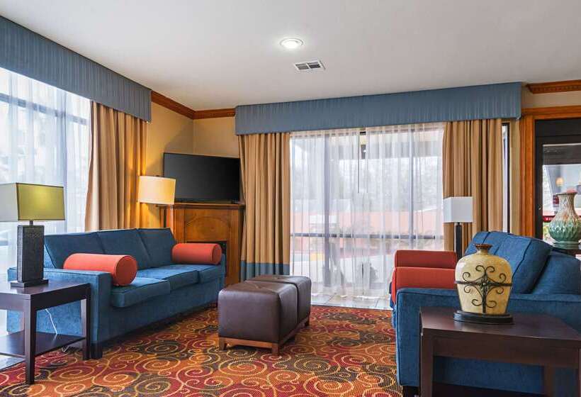هتل Comfort Suites Lake Charles