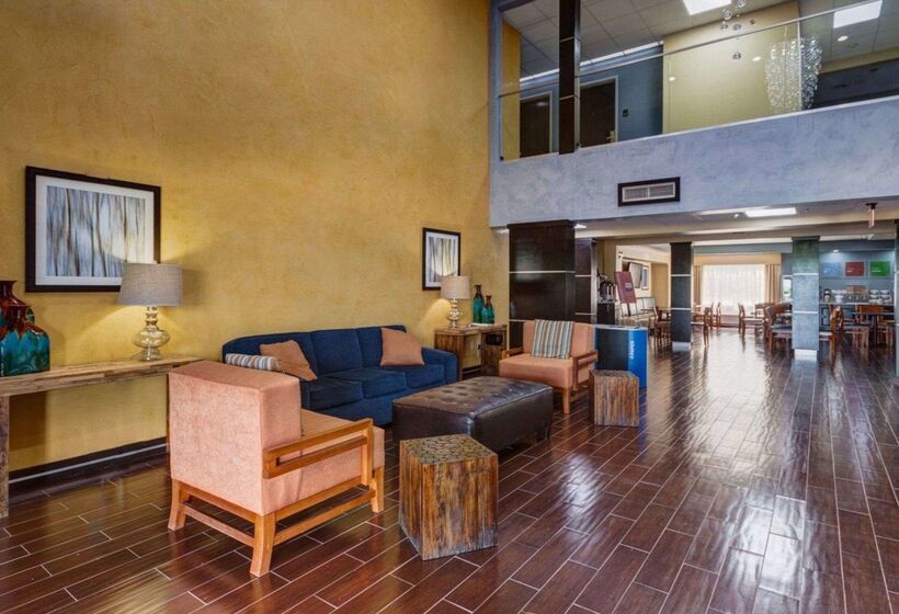 ホテル Comfort Suites Lake Ray Hubbard