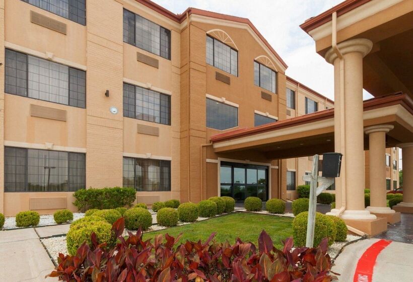 ホテル Comfort Suites Lake Ray Hubbard