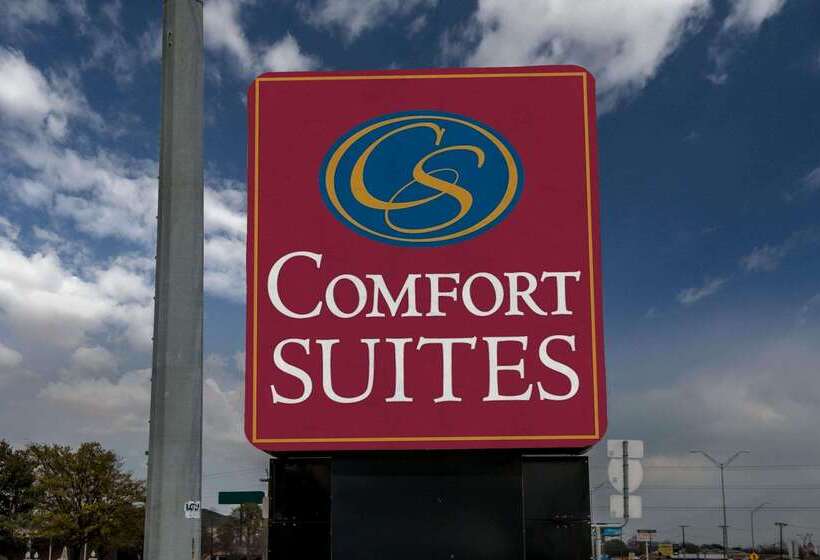 فندق Comfort Suites