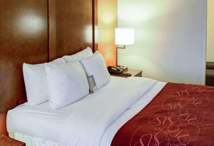 호텔 Comfort Suites