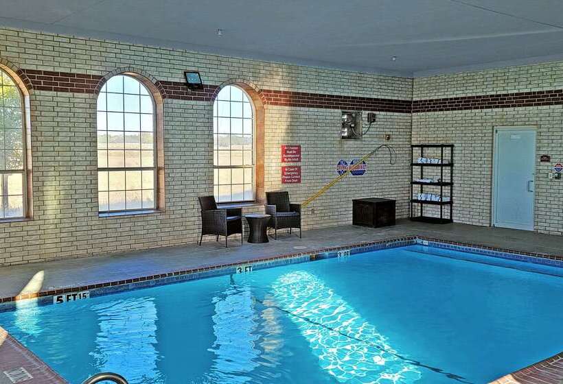 호텔 Comfort Suites South