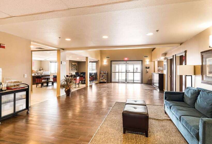 호텔 Comfort Suites South