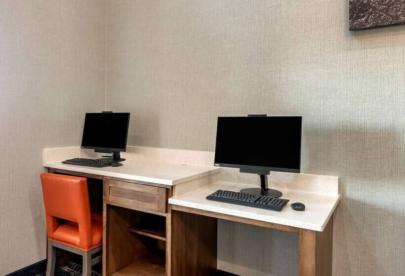 فندق Comfort Suites West Memphis I40 I55