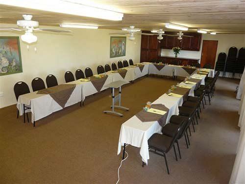 فندق Crawfords Beach Lodge