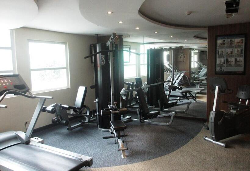 Crown Regency Hotel Makati