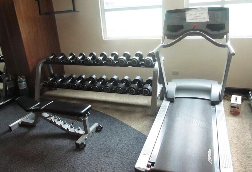 Crown Regency Hotel Makati