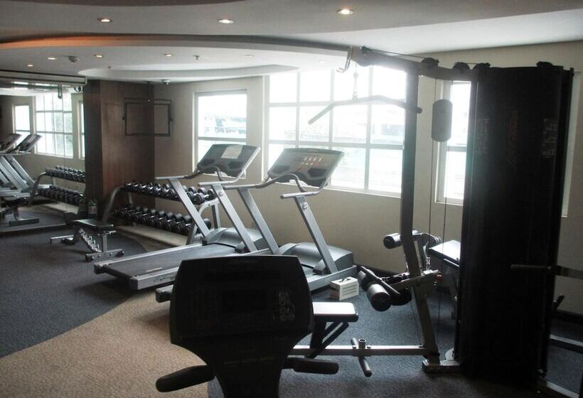 Crown Regency Hotel Makati