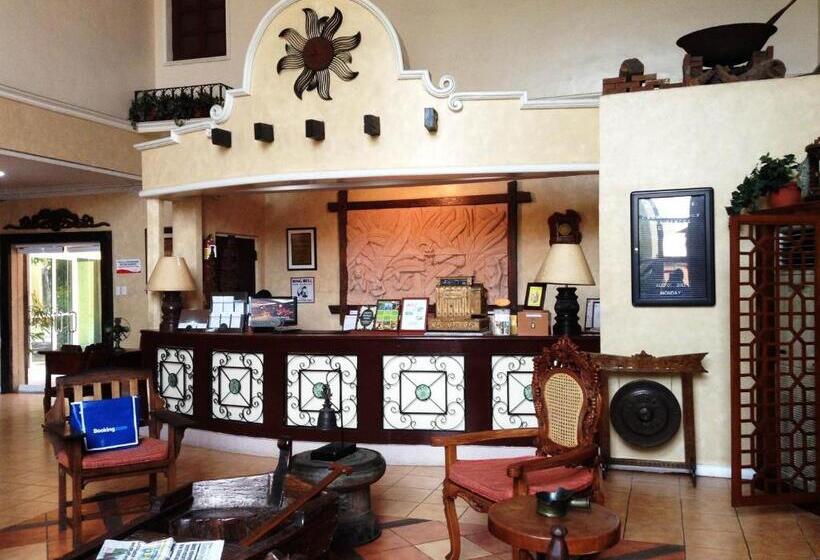 ホテル Crown Regency Residences Davao