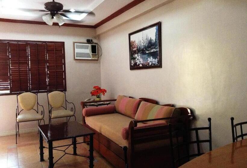 ホテル Crown Regency Residences Davao