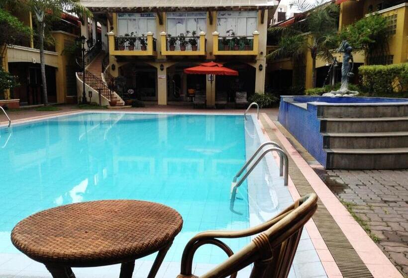 هتل Crown Regency Residences Davao