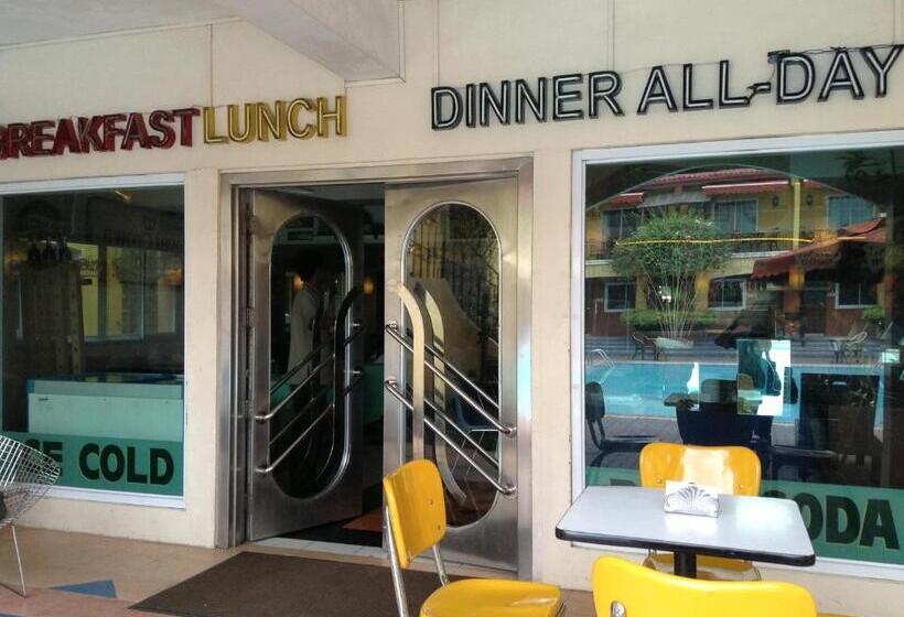 هتل Crown Regency Residences Davao