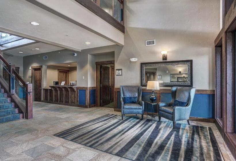 Отель Crystal Peak Lodge By Vail Resorts