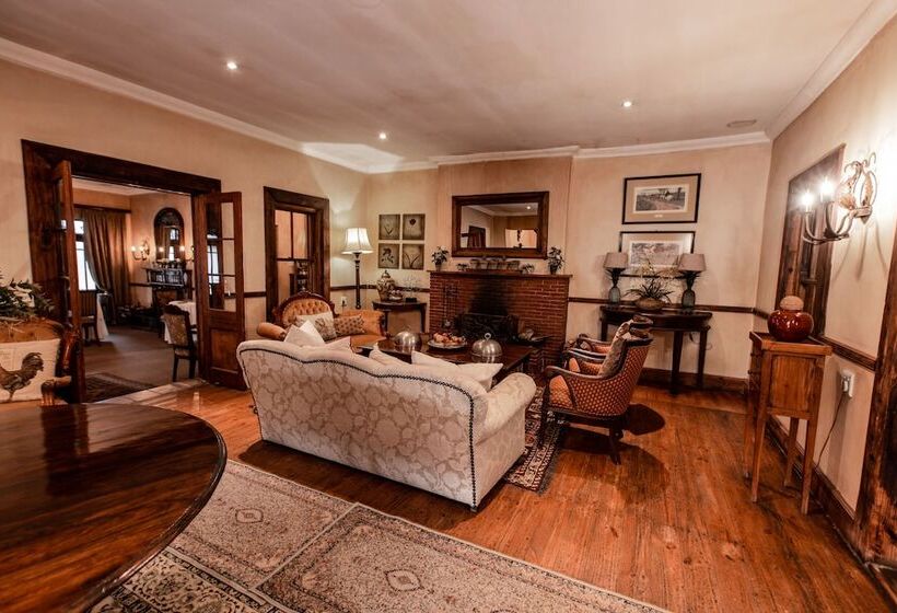 Отель Dawsons Game Lodge