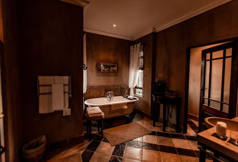 Отель Dawsons Game Lodge