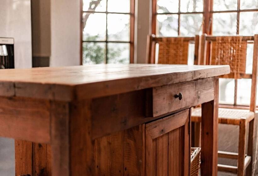 Отель Dawsons Game Lodge