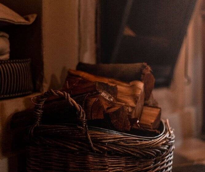 Отель Dawsons Game Lodge