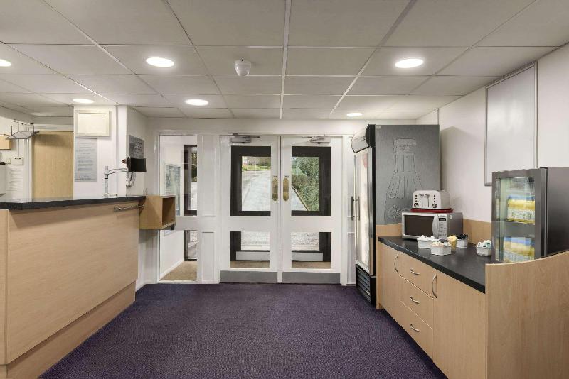 호텔 Days Inn Bridgend Cardiff