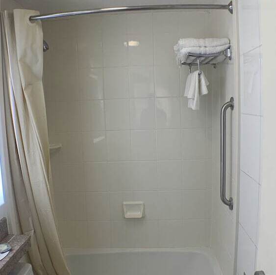 ホテル East New York Inn