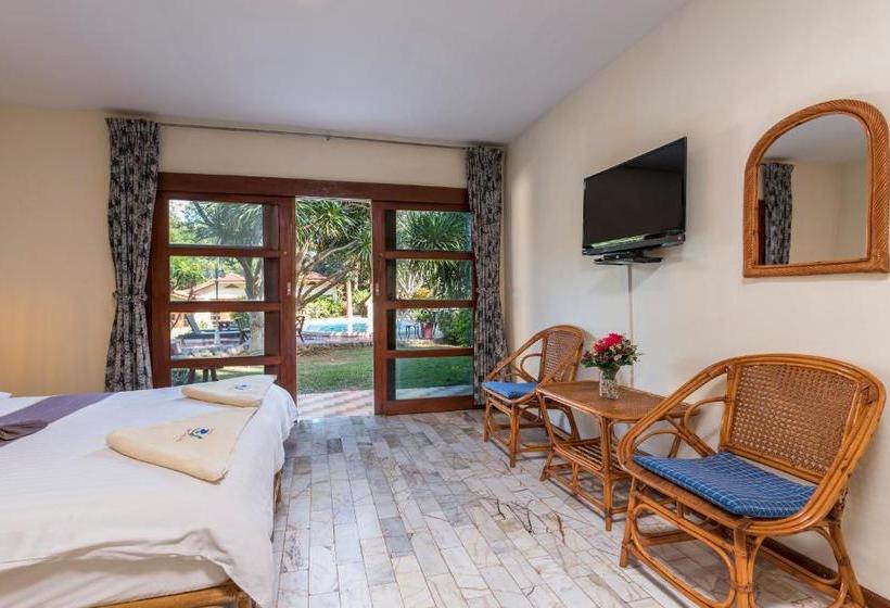 Отель Eco Valley Lodge