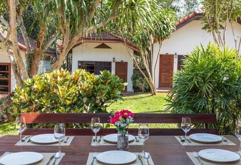 Отель Eco Valley Lodge