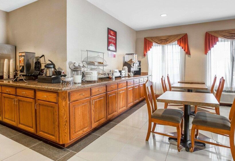 בית מלון כפרי Econo Lodge