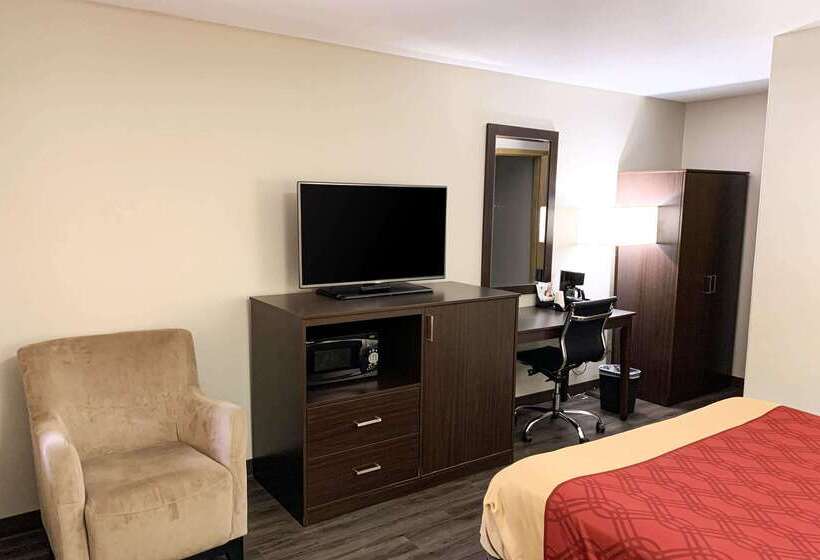 Отель Econo Lodge City Center
