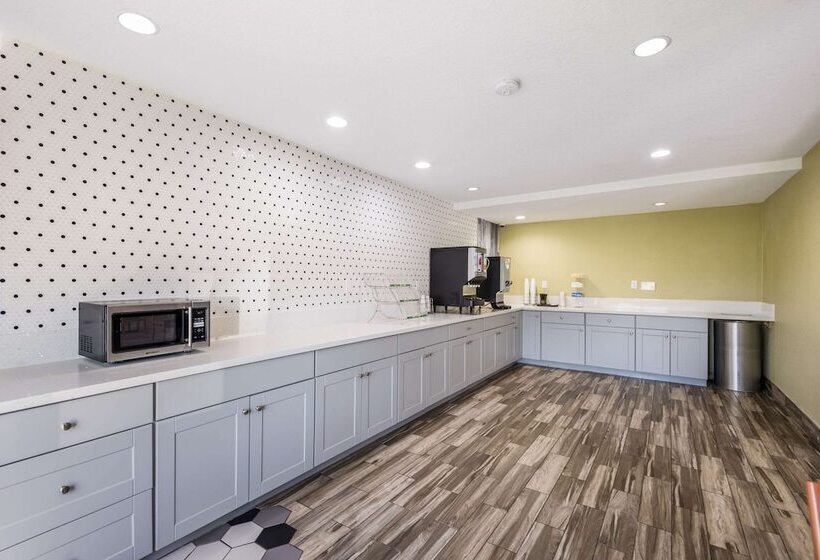 ホテル Sonesta Essential Des Moines