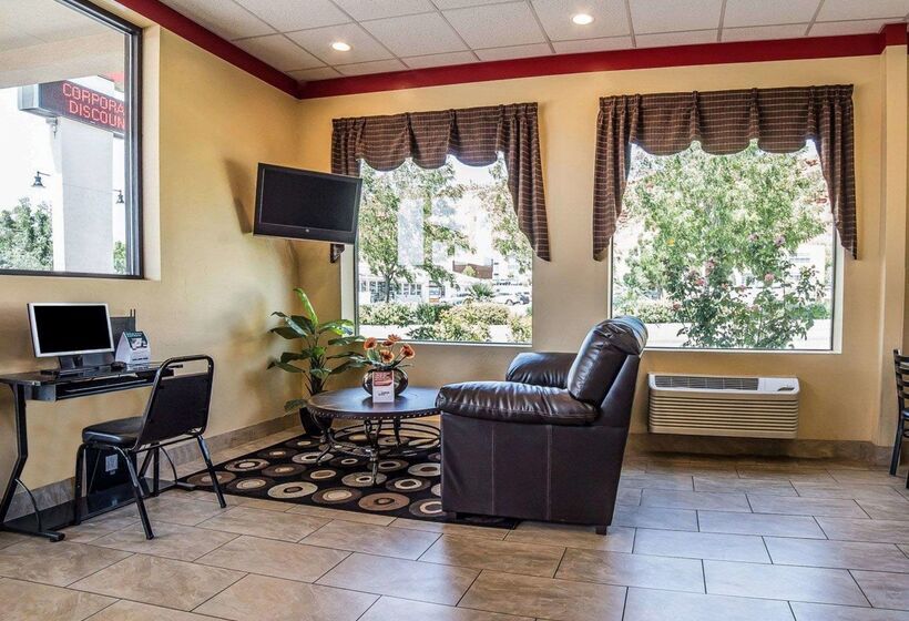 호텔 Econo Lodge St George North  Near Pioneer Park