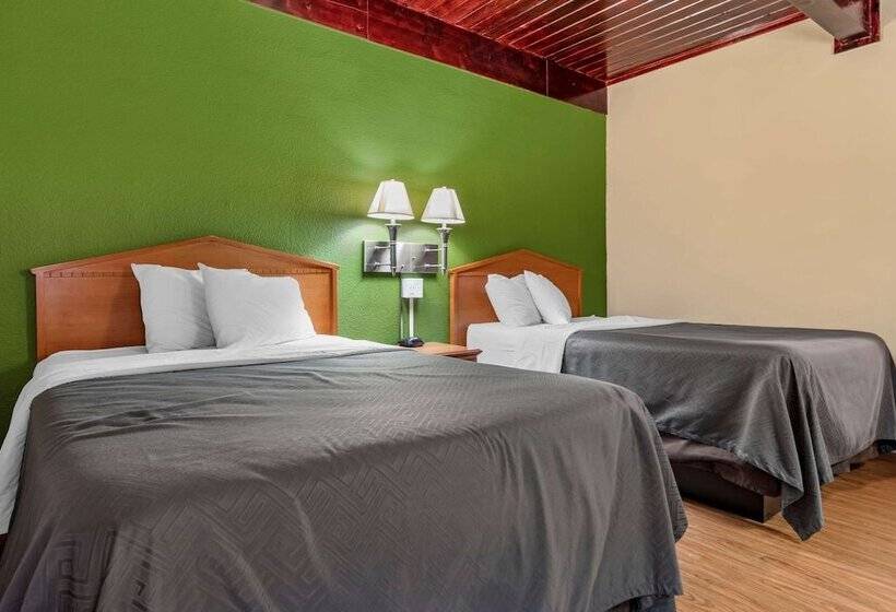 Отель Econo Lodge