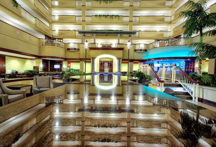 فندق Embassy Suites By Hilton Laredo