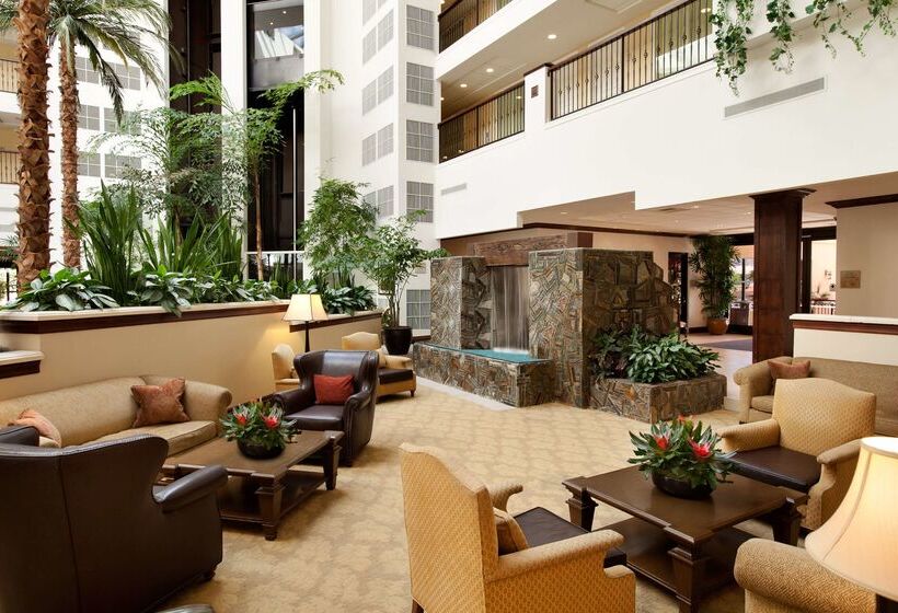 Embassy Suites La Quinta Hotel & Spa