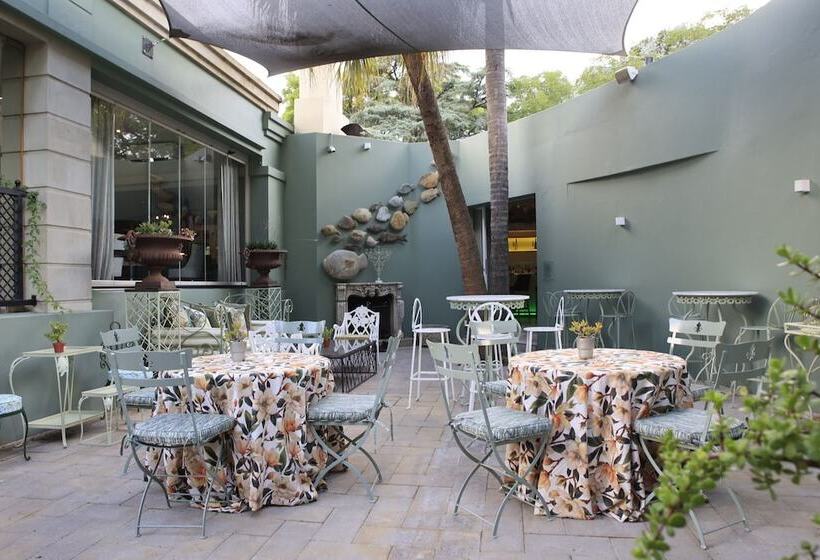 Fairlawns Boutique Hotel & Spa