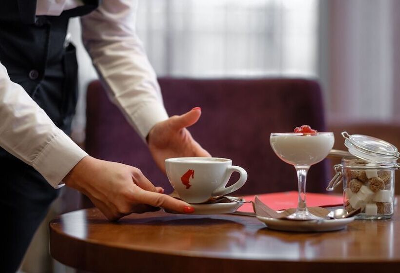 Grand Avenue By Usta Hotels