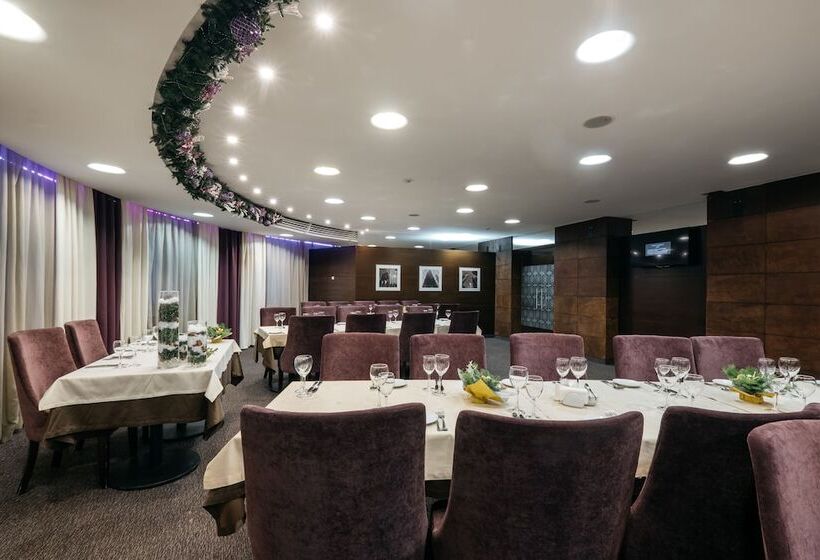 Grand Avenue By Usta Hotels