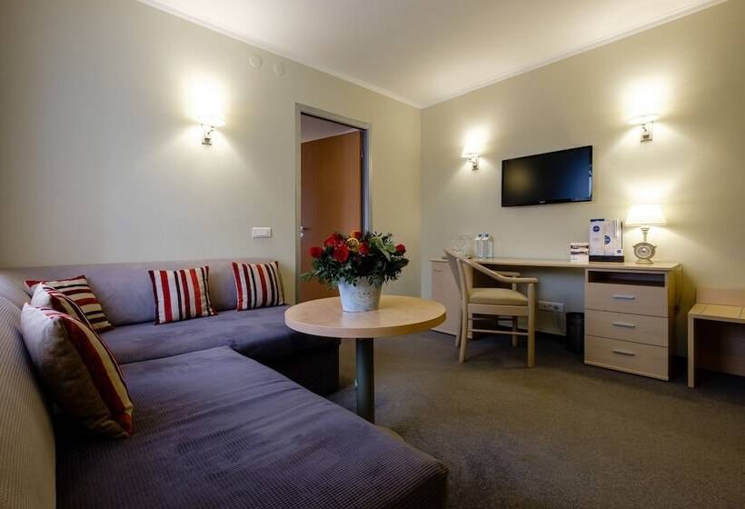 Grand Avenue By Usta Hotels