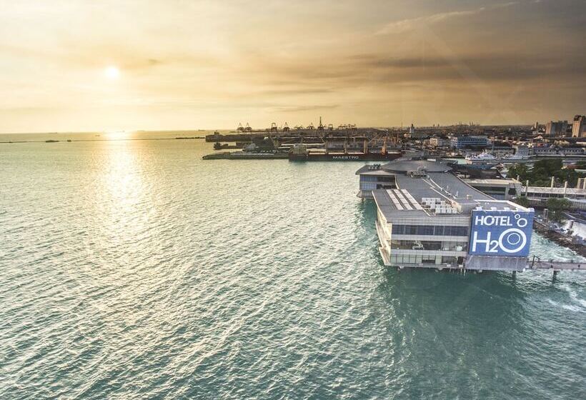هتل H2o