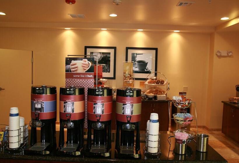 호텔 Hampton Inn Brentwood