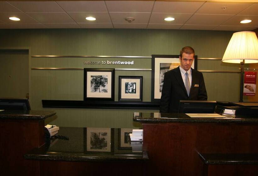 호텔 Hampton Inn Brentwood