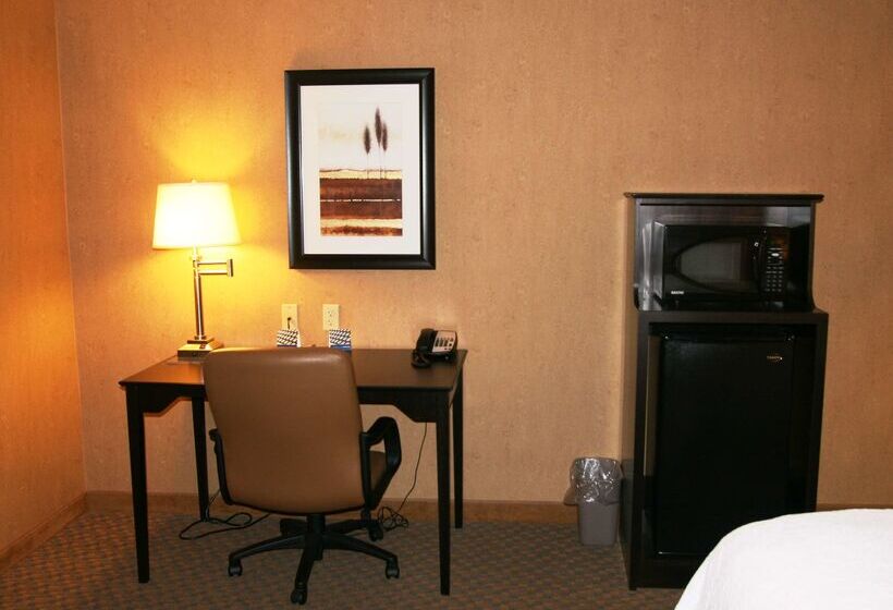 فندق Hampton Inn & Suites Barstow