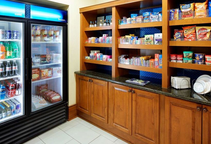 هتل Hampton Inn & Suites Savannah/midtown