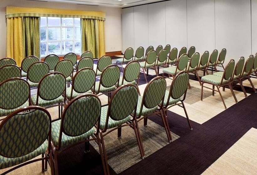 هتل Hampton Inn & Suites Savannah/midtown